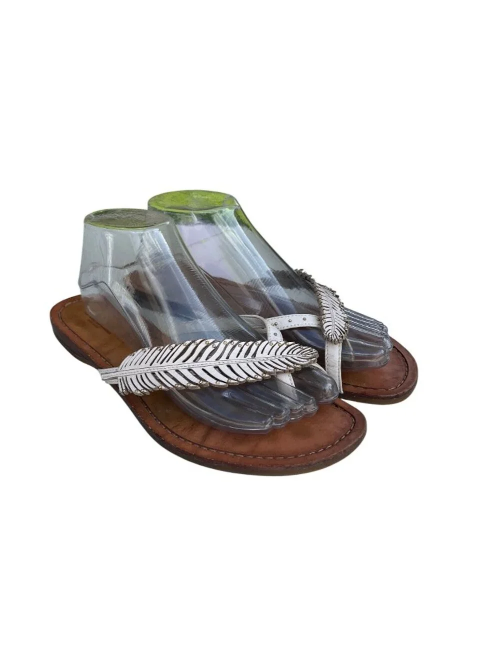 Coach Womens Size 8.5B Leather Thong Sandals With Silver Metal Leaf Accent